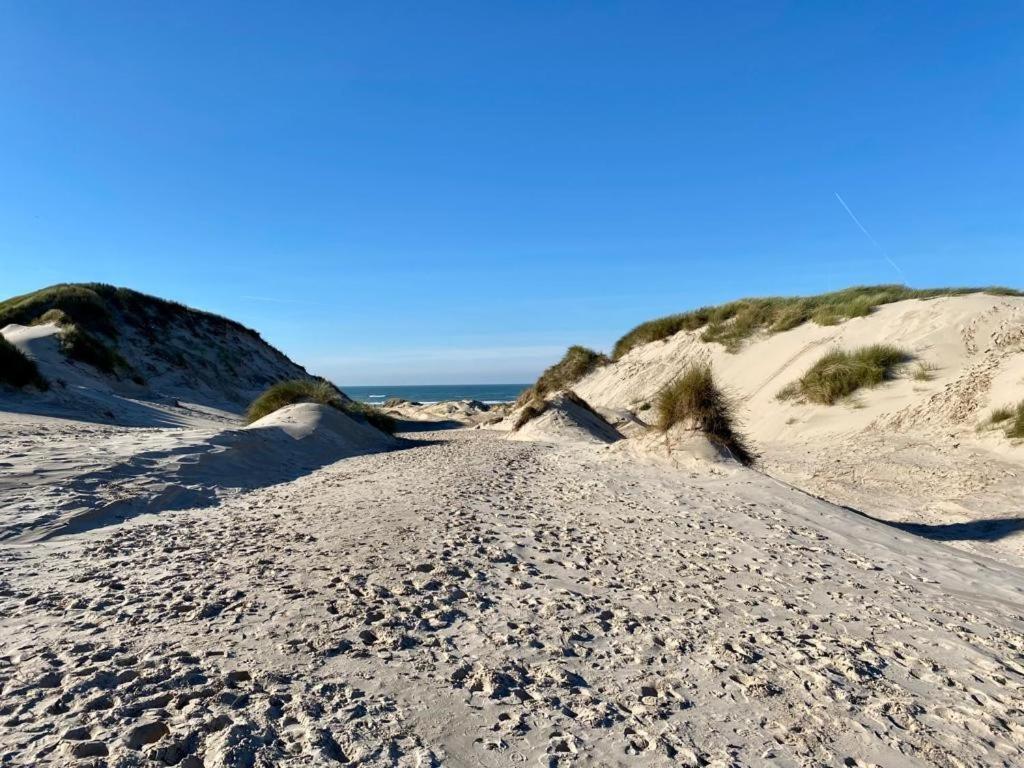 Slapen Tussen De Duinen By Droomvilla Sint Maarten Bagian luar foto